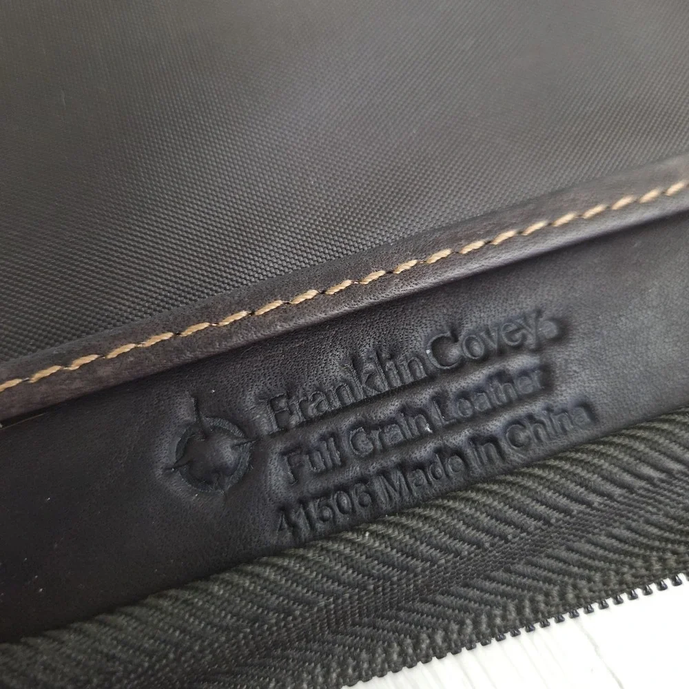 Vtg Franklin Covey 7-Ring Binder Planner Brown Full Grain Leather Zip 90s 10x8